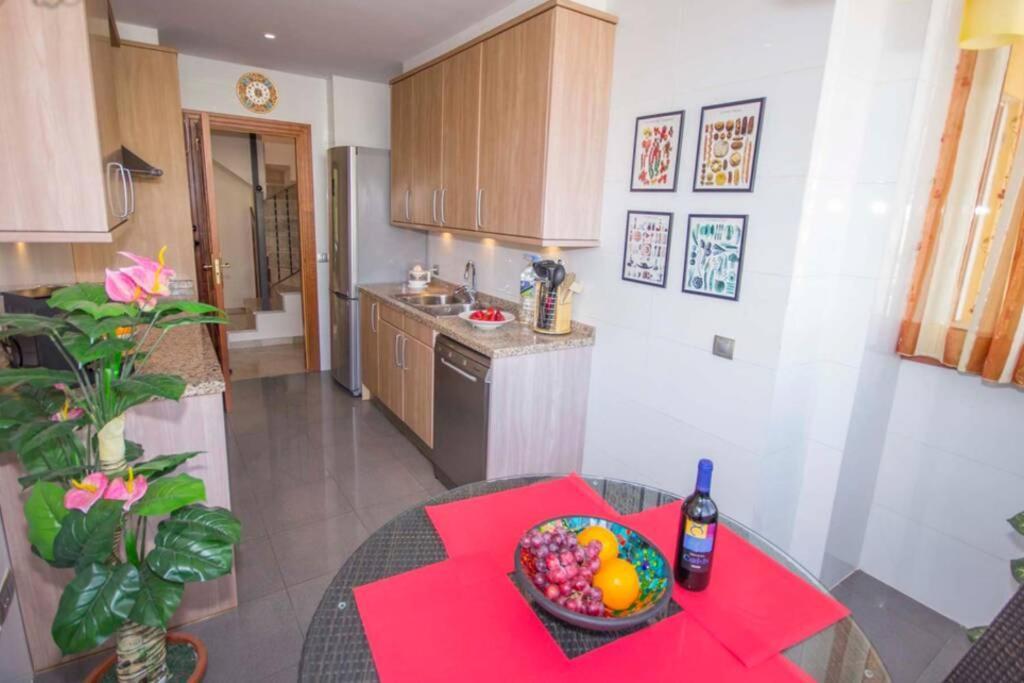 Casa Tres Vistas Luxury Apartment With Stunning Views To The Ocean プエルト・デ・サンティアゴ エクステリア 写真